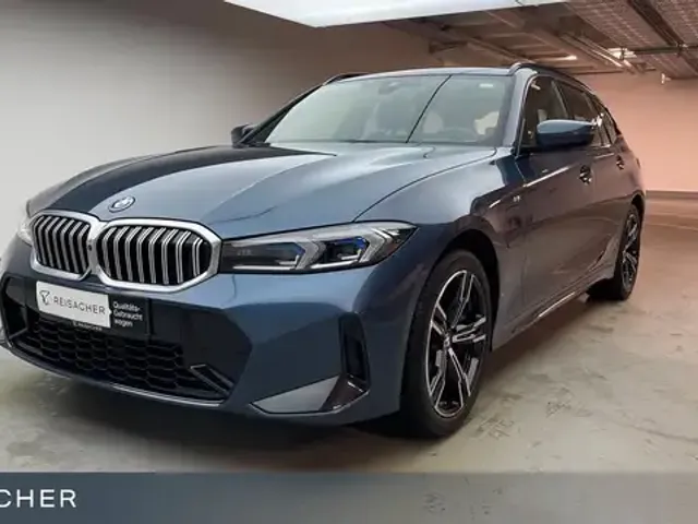 BMW 330