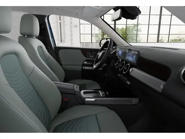 Mercedes-Benz GLB 200