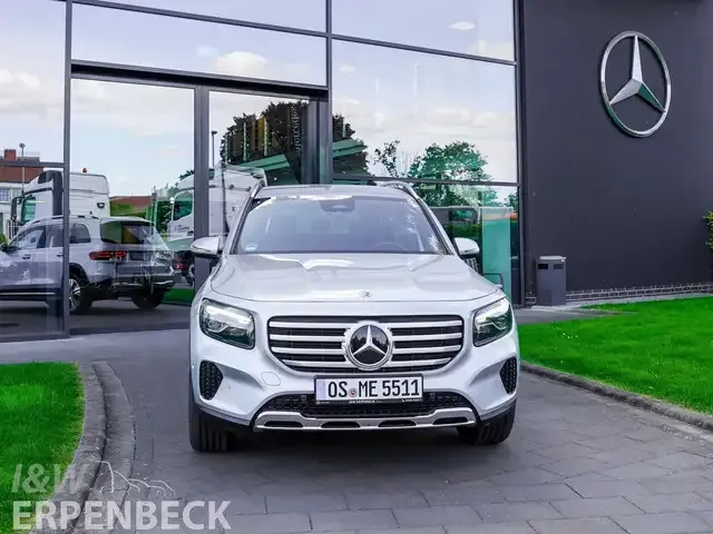 Mercedes-Benz GLB 200