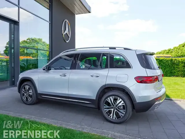 Mercedes-Benz GLB 200