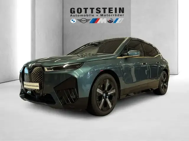 BMW iX