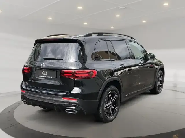 Mercedes-Benz GLB 200