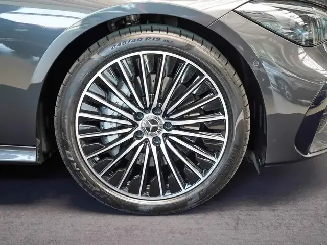 Mercedes-Benz CLE 200