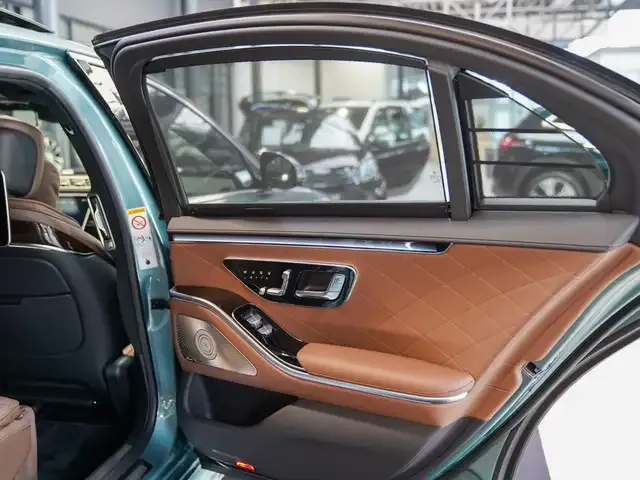 Mercedes-Benz S 500
