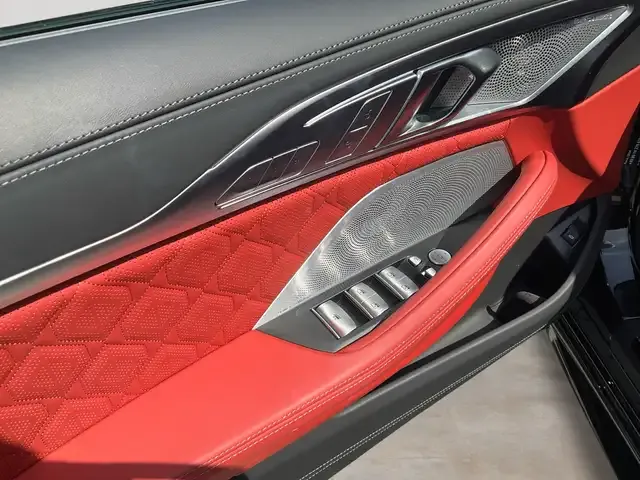 BMW M8