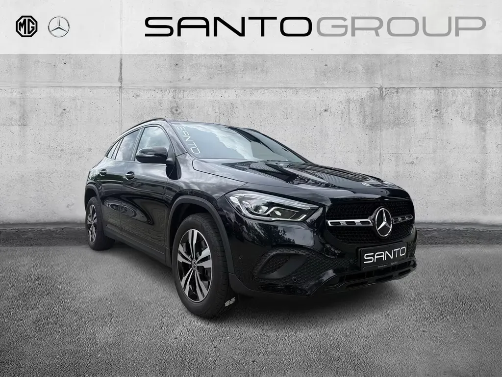 Mercedes-Benz GLA 200