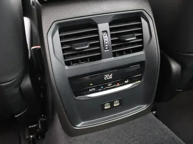 BMW 340