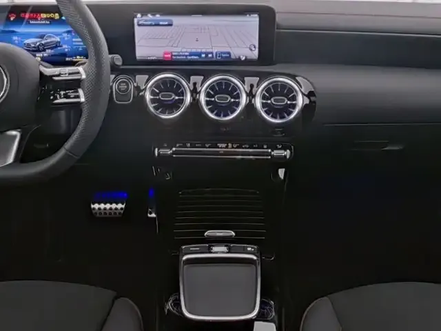 Mercedes-Benz CLA 250