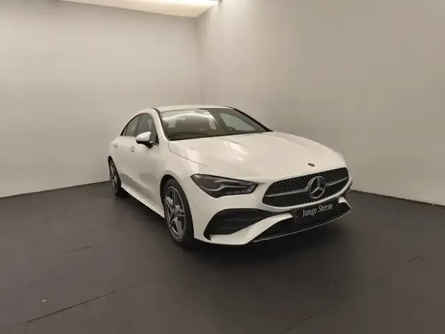 Mercedes-Benz CLA 180
