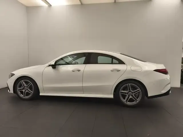 Mercedes-Benz CLA 180
