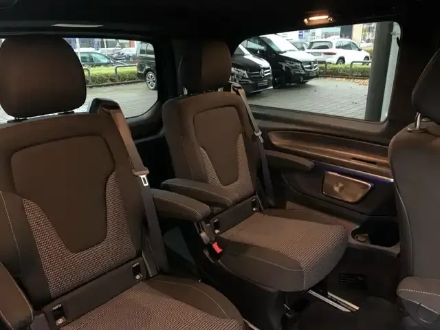 Mercedes-Benz EQV 300