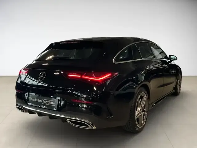 Mercedes-Benz CLA 200