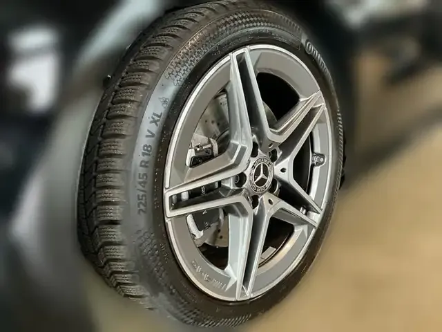 Mercedes-Benz CLA 200