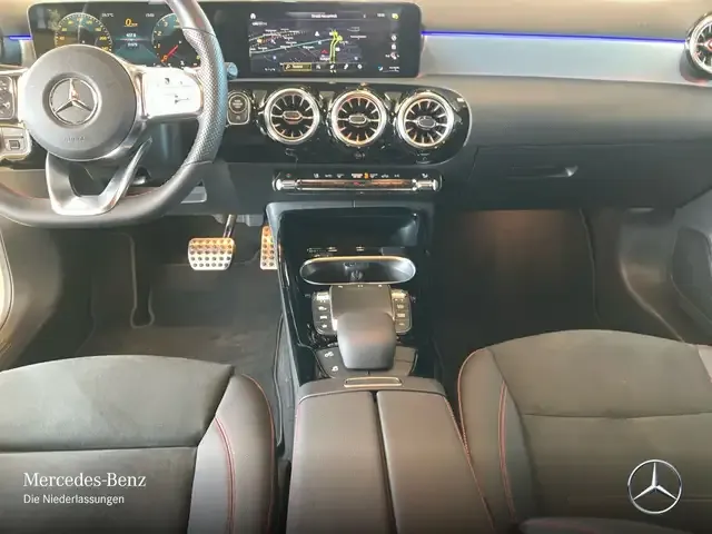 Mercedes-Benz A 35 AMG