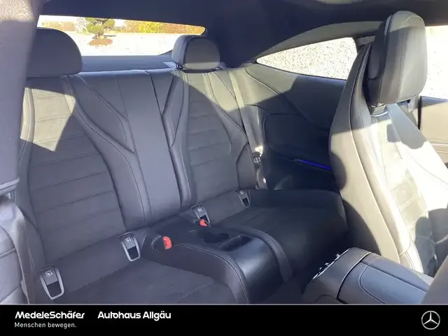 Mercedes-Benz CLE 200