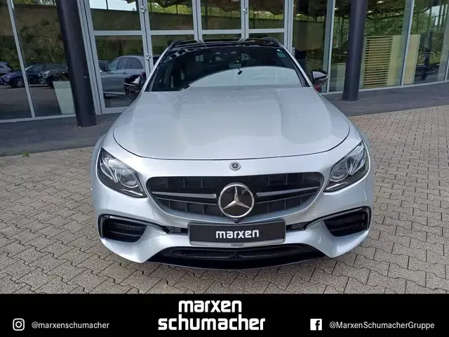 Mercedes-Benz E 63 AMG