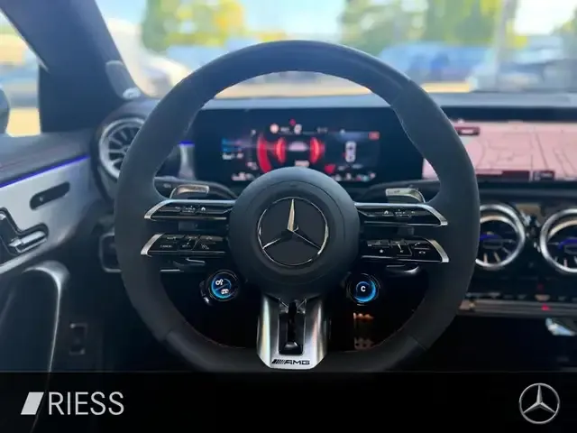 Mercedes-Benz CLA 45 AMG