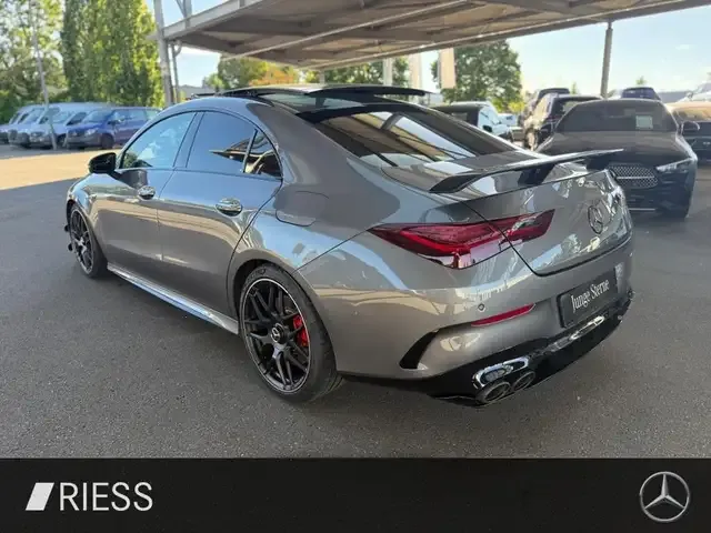 Mercedes-Benz CLA 45 AMG