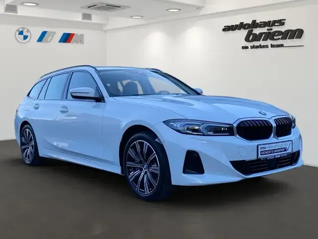 BMW 330