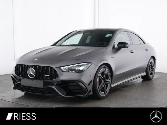 Mercedes-Benz CLA 45 AMG