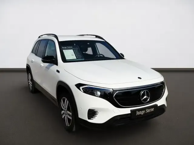 Mercedes-Benz EQB 300