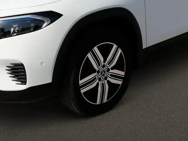 Mercedes-Benz EQB 300
