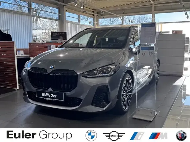 BMW 220