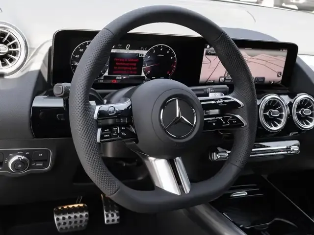 Mercedes-Benz GLA 250