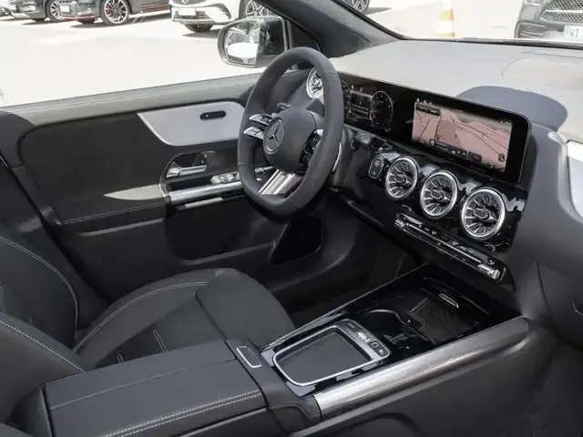 Mercedes-Benz GLA 250
