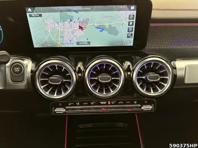 Mercedes-Benz EQB 350