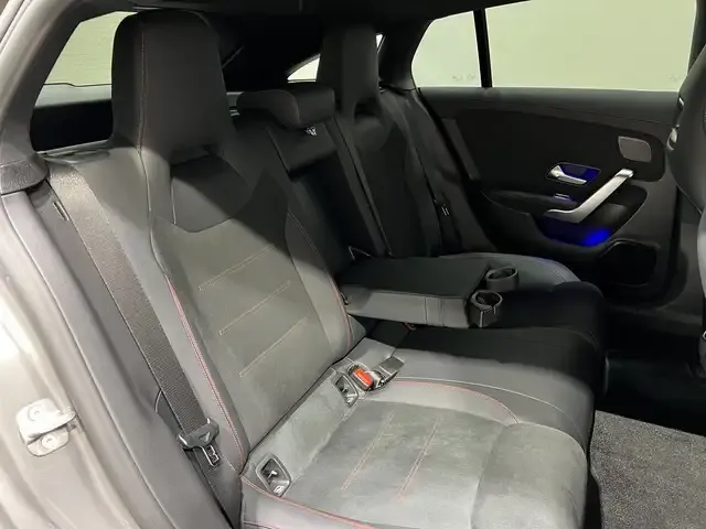 Mercedes-Benz CLA 220