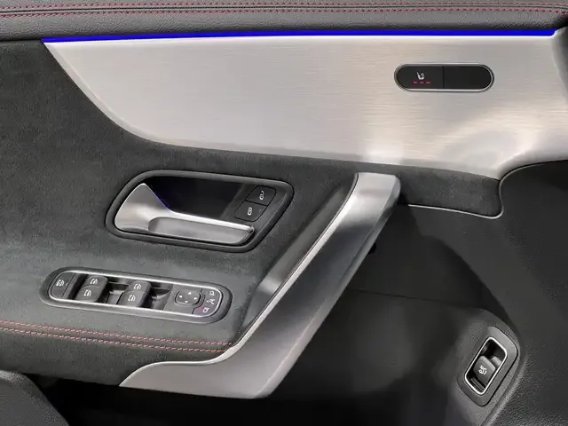 Mercedes-Benz CLA 220