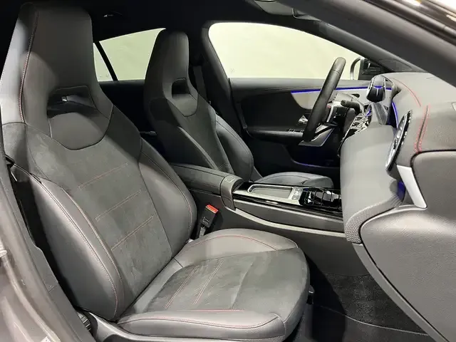 Mercedes-Benz CLA 220