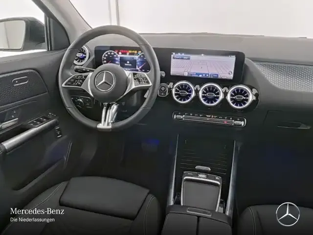 Mercedes-Benz GLA 220
