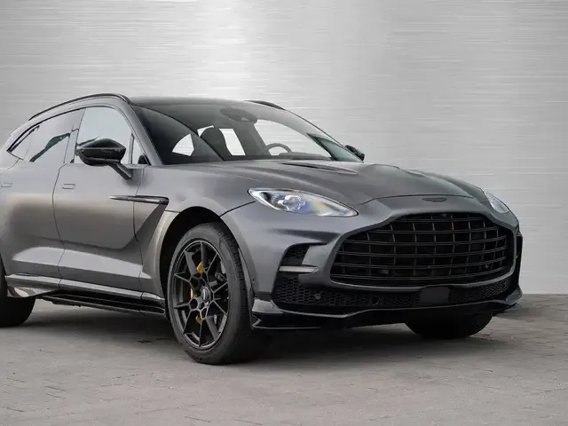 Aston Martin DBX