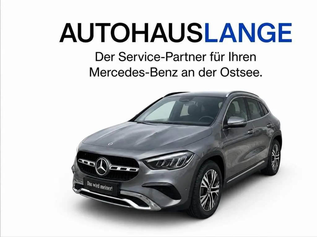 Mercedes-Benz GLA 200
