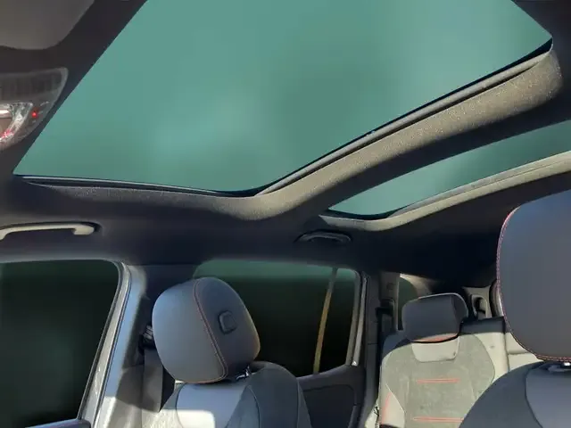 Mercedes-Benz GLB 220