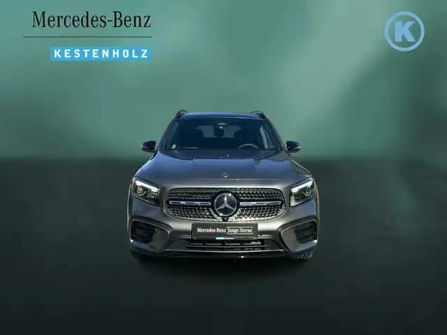 Mercedes-Benz GLB 220