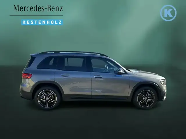 Mercedes-Benz GLB 220