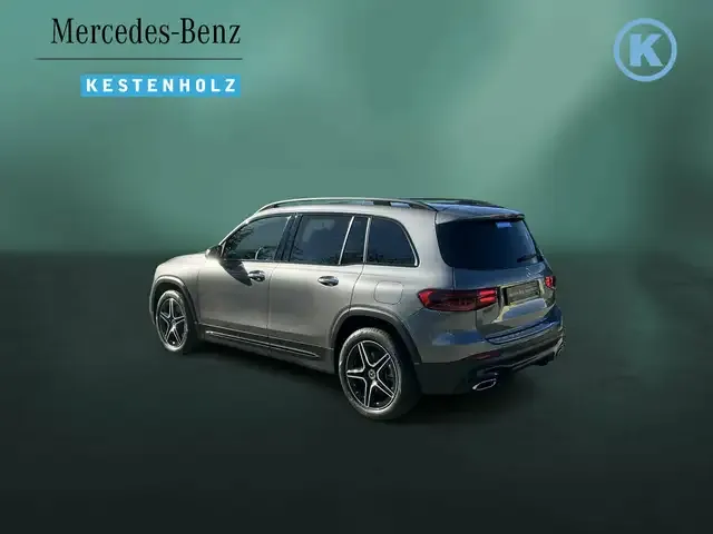 Mercedes-Benz GLB 220