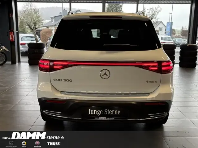 Mercedes-Benz EQB 300