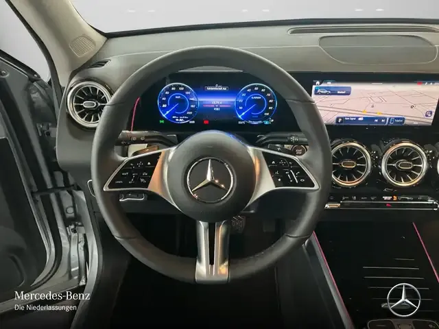 Mercedes-Benz EQB 300