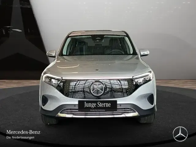 Mercedes-Benz EQB 300