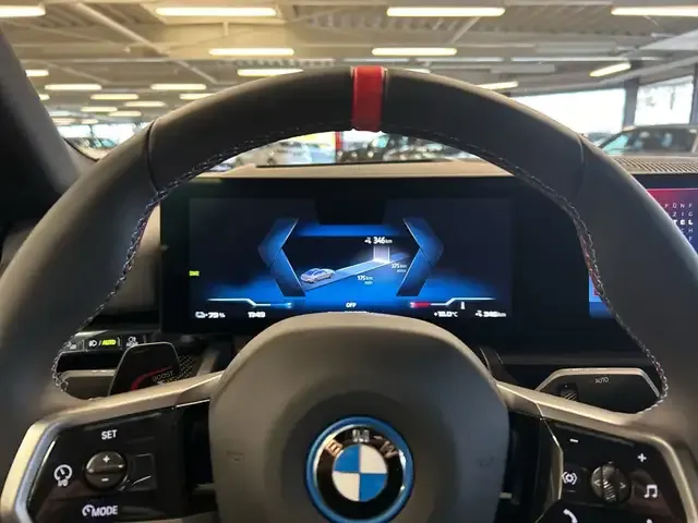 BMW i5