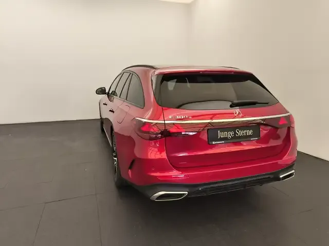 Mercedes-Benz E 300