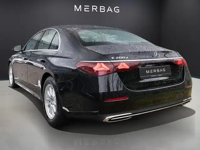 Mercedes-Benz E 200