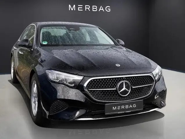 Mercedes-Benz E 200