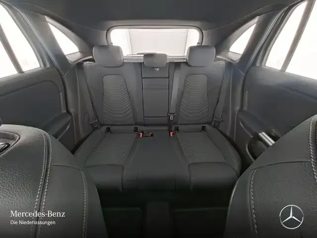 Mercedes-Benz EQA 300