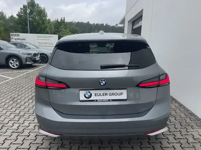 BMW 220