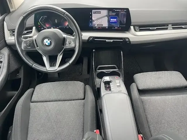BMW 220